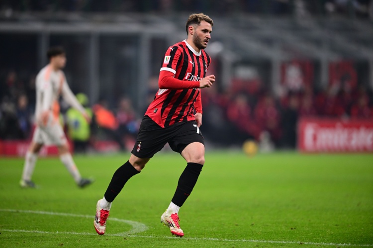 kaiyun-米兰拒绝加入买断条款,导致希门尼斯与多夫比克互换交易搁浅