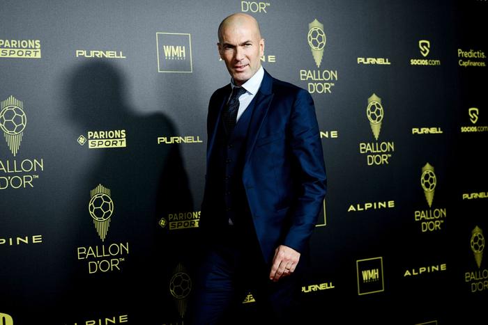 开云体育官网-亨利谈齐达内:我们都知道谁会是法国队新主教练,我祝他一切顺利